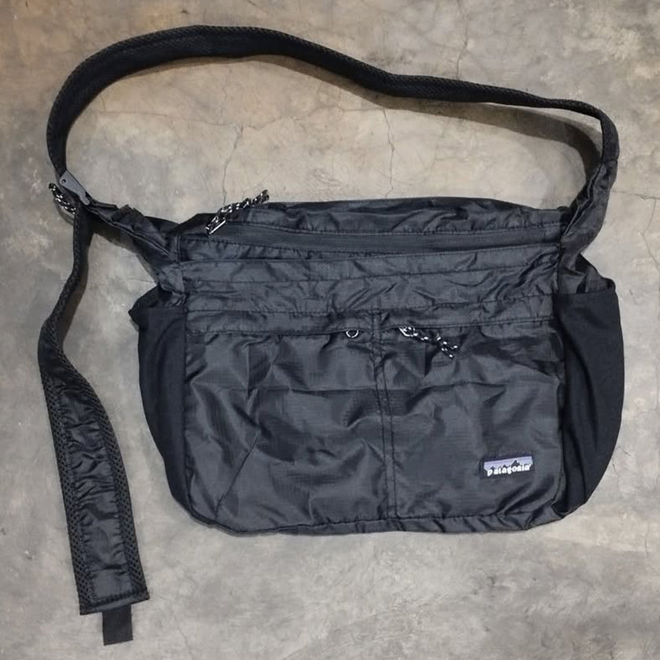 Bolso Patagonia Crossbody Bucket Bag Black tipo Messanger Unisex en NEGRO y GRIS Nuevas